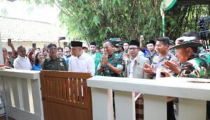 Bupati Zaki Resmikan Rumah Layak Huni