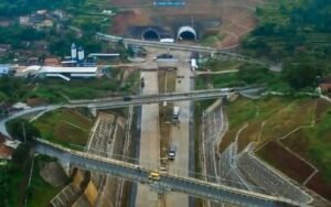 Jalan Tol Cisumdawu di Jabar Akan Beroperasi Penuh April 2023