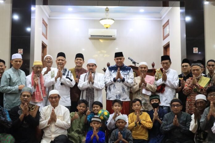 FOTO 2 April_Bekasi taraweh lagi 2