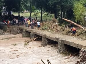 Banjir Bandang Terjang Sumbawa
