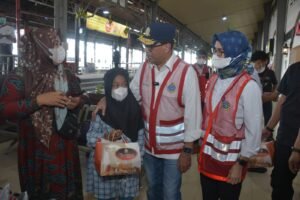 Saat H-1 Lebaran Menhub Kunjungi Stasiun dan Bandara di Jateng serta DIY