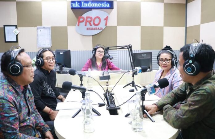 FOTO 17 Juni_Ny Putri Koster Sosialisasikan Turyapada Tower 6.0 Kerthi Bali di RRI Singaraja