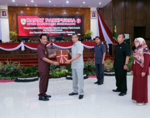 Pemkab Sukoharjo Sampaikan Dua Raperda Non APBD ke DPRD