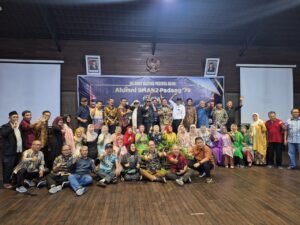 Angkatan ‘79 SMA 2 Padang Adakan Reuni Meriah
