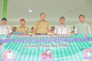 Janji Plt Wali Kota Bekasi Beri Apresiasi Pemain Terbaik Kompetisi Sepakbola Piala Soeratin U-13 dan U-15