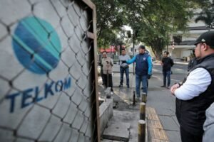 Pemkot Bandung Targetkan Penertiban Kabel Melintang Tuntas Oktober 2023