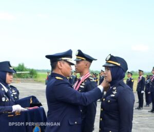 Lulusan Perwira Transportasi Udara Diajak Kolaborasi Wujudkan Green Aviation