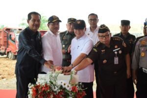 Percepatan Pembangunan Infrastruktur Transportasi Darat dengan Groundbreaking Terminal Tipe A Air Sebakul
