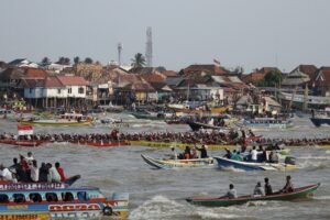 Jadi Agenda Rutin, Lomba Bidar dan Perahu Hias HUT ke-78 RI di Sungai Musi Berlangsung Meriah