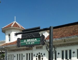 Target Pendapatan Kota Bandung Tahun 2023 Naik Rp167,98 Miliar