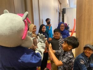 Acara Khitan Ceria Anak Berkebutuhan Khusus Hasil Kolaborasi Grand Mercure Malang Mirama dan Yayasan AMI Bersama Kemensos