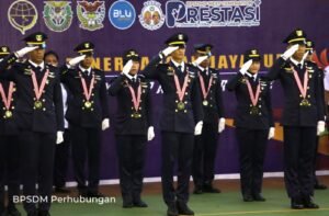 Lulusan Poltekbang Jayapura Harus Siap Menuju Perwira Transportasi yang Inovatif dan Berkarakter