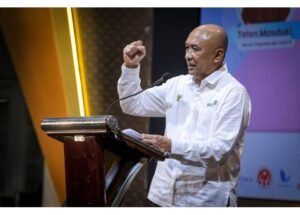 Teten Masduki: TikTok Jangan Berbisnis Media Sosial dan E-commerce secara Bersamaan