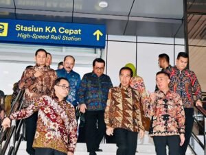 Pemprov Jabar Pastikan UMKM Dapat Bagian dari Kereta Cepat Whoosh