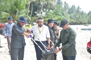 Sosialisasi Gerakan Wisata Bersih Kepulauan Mentawai Dimulai