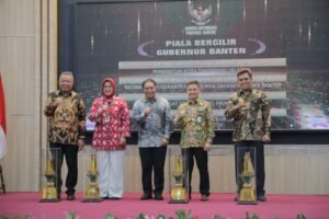 Pemkot Tangsel Terbaik Se-Banten sebagai Badan Publik Informatif