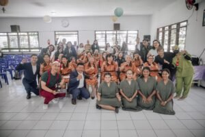 Kunjungi Panti Jompo Griya Asih dalam Momen Indahnya Natal Grand Mercure Malang Mirama