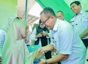Bantuan Rutihalu Diserahkan Penjabat Wali Kota Bekasi