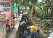 Drainase di Jati Koto Panjang Dibersihkan