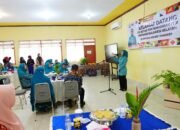 Bagikan Bantuan Siswa di Maros dan Pangkep dalam PKK Goes to School
