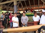 Wali Kota Denpasar Tinjau Pemasangan Penjor Ngerebong STT se-Desa Kesiman