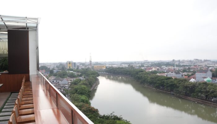 Dari Rooftop Pakons Prime Hotel Bisa Lihat Pemandangan Kota Tangerang sambil Bukber