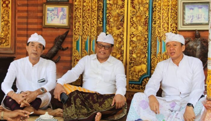Sekda Denpasar Hadiri Puncak Karya Angasti Puja Atma Wedana Griya Gede Telaga Tegal