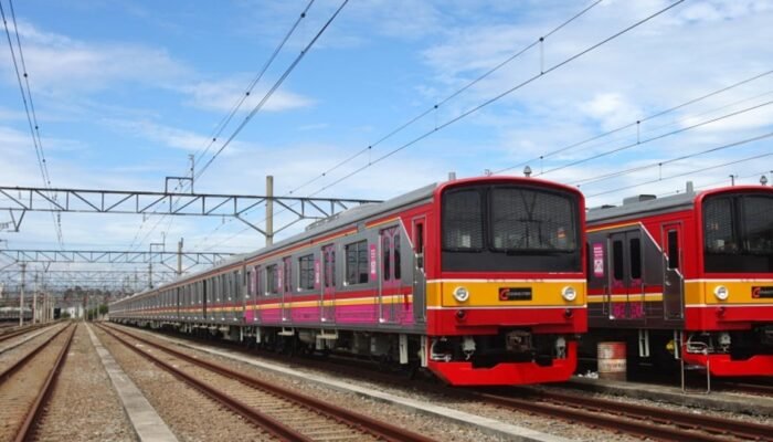 Ada Wacana Penyesuaian Tarif KRL Jabodetabek dan Transjakarta