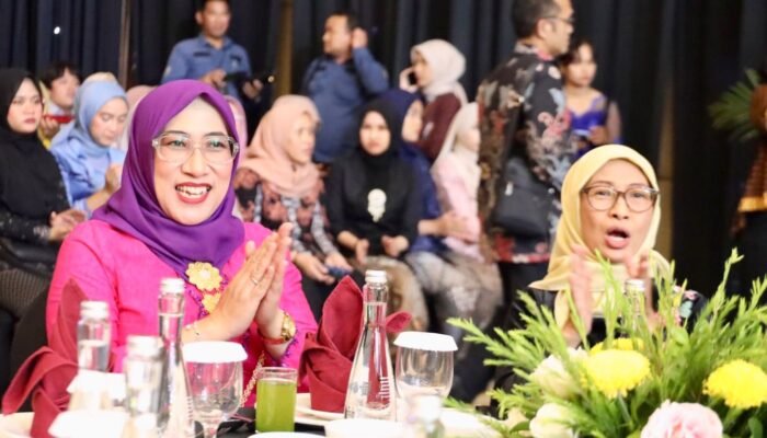 Istri Wali Kota Ikuti Sarasehan di Rakernas XVII Apeksi