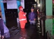 Kabupaten Indramayu Diterjang Angin Kencang dan Cimahi Dilanda Banjir