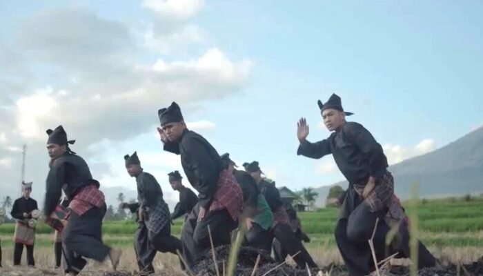 Wagub Sumbar Serukan Pentingnya Pelestarian Silek Tradisi di Sekolah