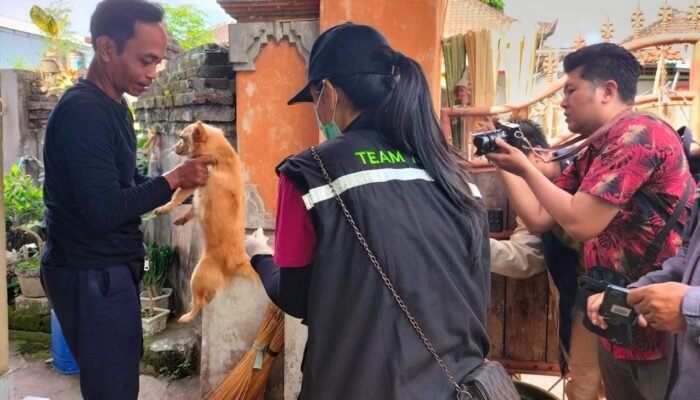 Distan Denpasar Rutin Gelar Vaksinasi Rabies Door to Door