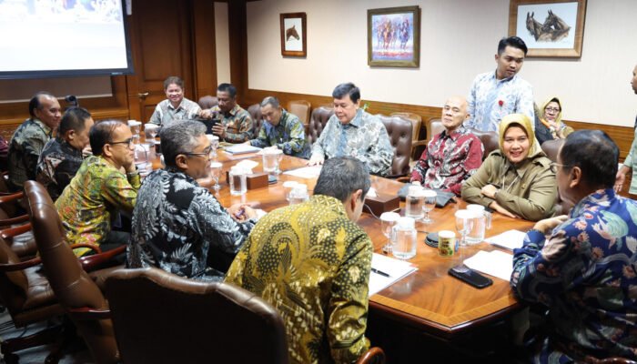 Pemprov Komitmen Perkuat Bank Banten