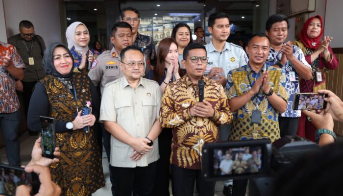 Perpanjang Waktu Pembebasan Pokok dan Sanksi Pajak Kendaraan Bermotor di Banten Hingga 31 Oktober 2025