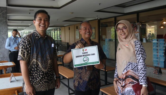 Dinkes Yogyakarta Monitoring Tempat Khusus Merokok di Malioboro