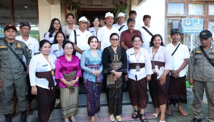 Sosialisasi Pengelolaan Sampah Berbasis Sumber Padas di Denpasar