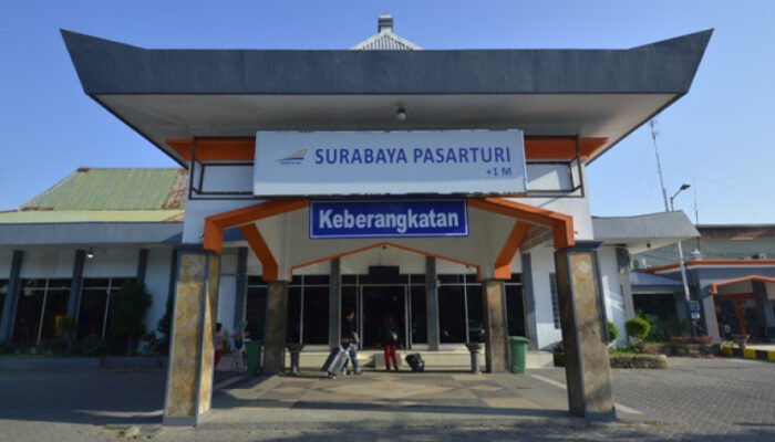 Proses Administrasi SRRL Dipercepat untuk Tingkatkan Kualitas Layanan KA Perkotaan di Surabaya
