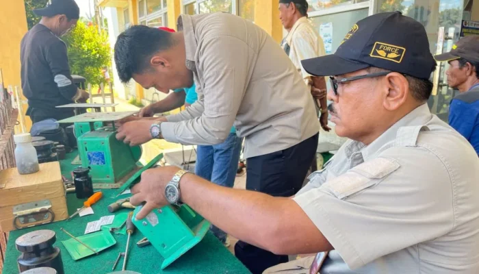 Pemkab Agam Tera Ulang Timbangan Pedagang di 12 Pasar Tradisional