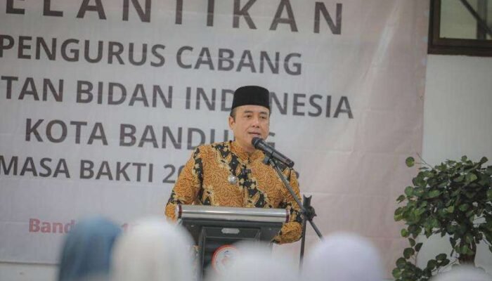 Bidan Garda Terdepan Kesehatan Ibu dan Anak Kota Bandung