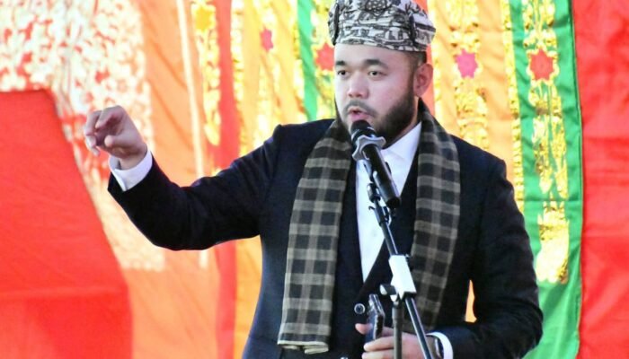 Batagak Penghulu di Kota Padang Bukan Hanya Seremoni Adat