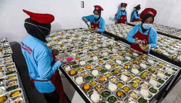 Komitmen Jabar Bangun SPPG Bersertifikat Laik Higiene Sanitasi