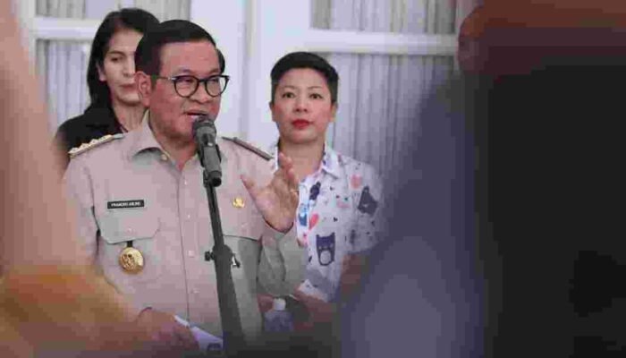 Gubernur Jakarta Segera Terbitkan Peraturan Larang Perdagangan Daging Anjing dan Kucing