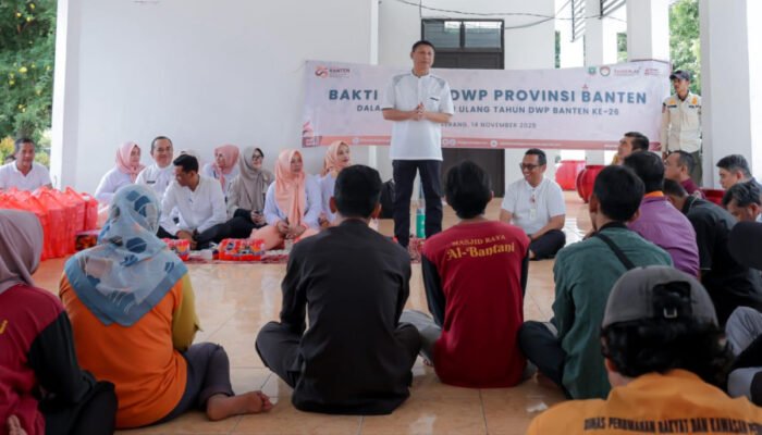 Apresiasi Kinerja Pasukan Oranye Jaga Lingkungan Pusat Pemerintahan Banten