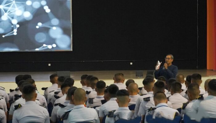 Siap Dicetak Poltekpel Surabaya Pemimpin Transportasi Maritim Rendah Karbon